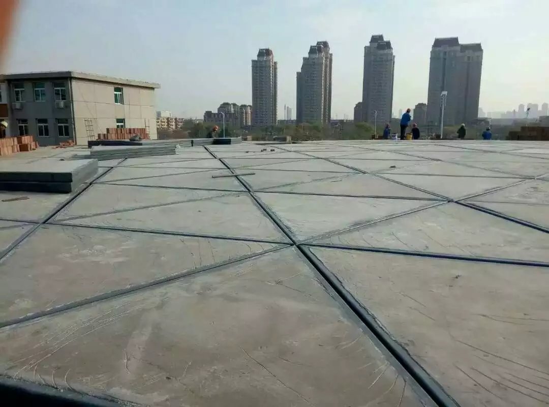 鋼骨架輕型墻板生產廠家